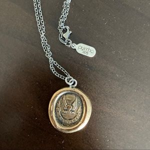 💕PRICE DROP💕Pyrrha necklace